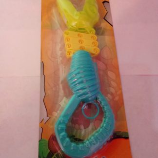 Juguete Sensorial Dinosaurio con Sonido                                                                             Juguete tipo sonaja con diseño de dinosaurio. Textura flexible y llamativa ideal para bebés y niños pequeños.